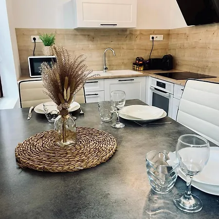 Bel En Plein Coeur Du Vieux Troyes. Troyes